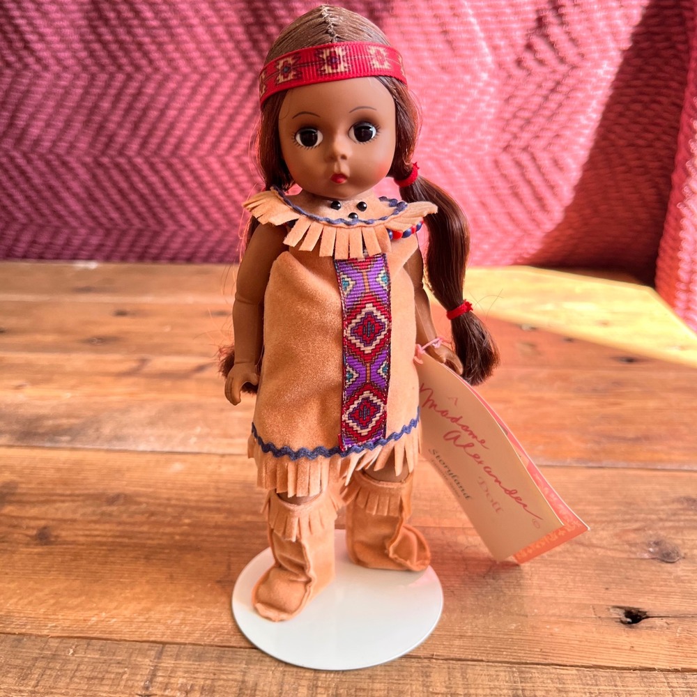 Madame Alexander Pocahontas 8 Inch Doll Storyland Favorite Series 1995 with Tag